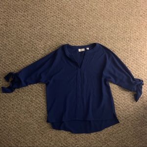 NEW YORK & COMPANY dark blue stretchy blouse